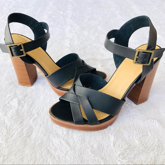 Delicious Shoes - Black Strappy Heels